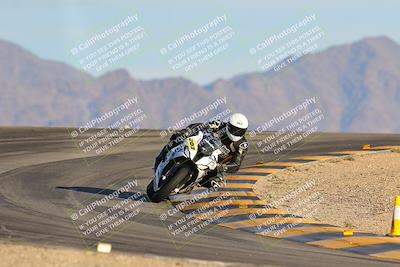 media/Dec-16-2023-CVMA (Sat) [[bb38a358a2]]/Race 11 Amateur Supersport Open/